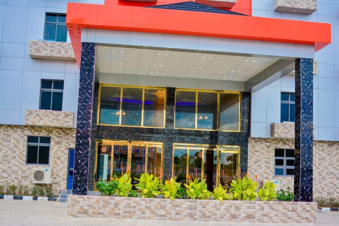Wetland Hotel Ughelli Luaran gambar